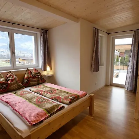 Lanser Apartment *
