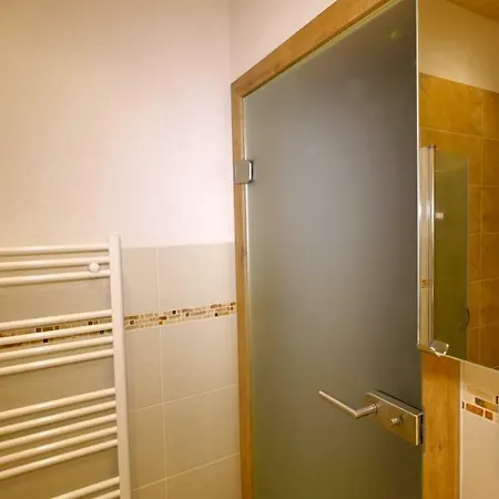 Apartment Lanser *