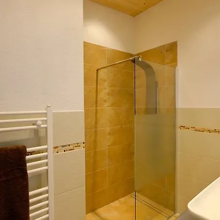 Lanser Apartment *
